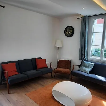 Closest To Disneyland Holiday home Serris